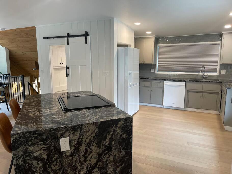 The River House Grants Pass Ngoại thất bức ảnh